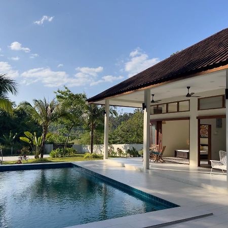Villa Meranti - Spacious Private Pool Villa Pantai Cenang  Extérieur photo