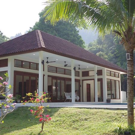 Villa Meranti - Spacious Private Pool Villa Pantai Cenang  Extérieur photo