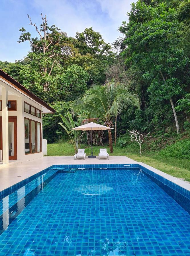 Villa Meranti - Spacious Private Pool Villa Pantai Cenang  Extérieur photo