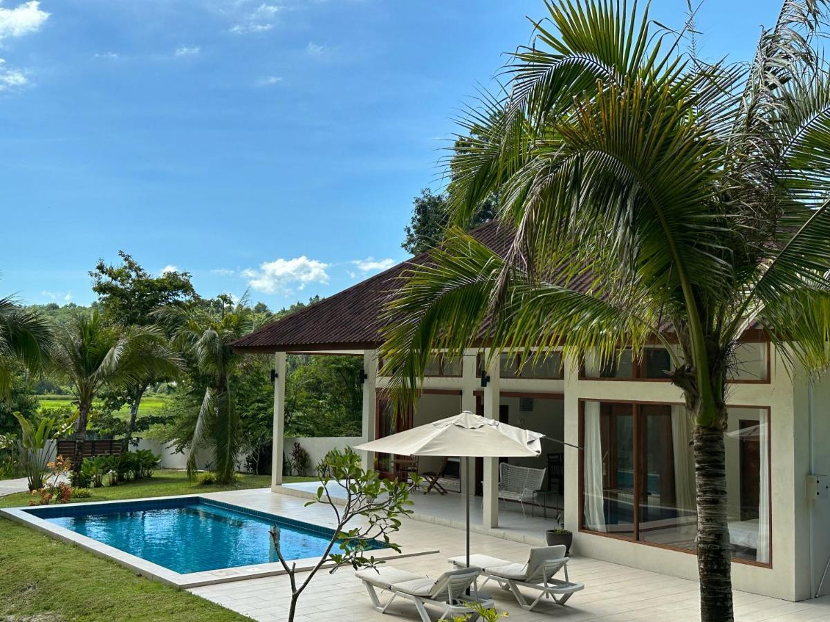 Villa Meranti - Spacious Private Pool Villa Pantai Cenang  Extérieur photo