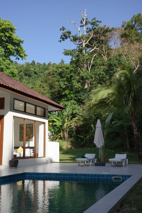 Villa Meranti - Spacious Private Pool Villa Pantai Cenang  Extérieur photo