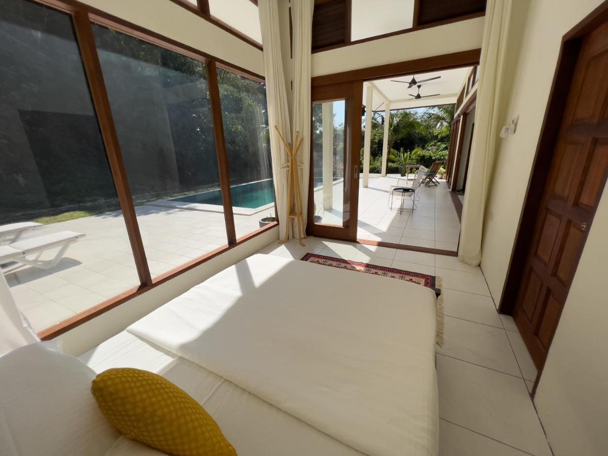 Villa Meranti - Spacious Private Pool Villa Pantai Cenang  Extérieur photo